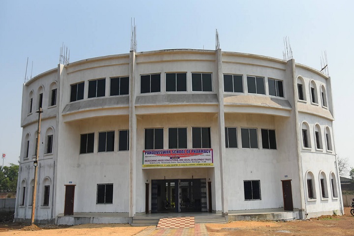 https://cache.careers360.mobi/media/colleges/social-media/media-gallery/28620/2020/1/29/Campus view of Pandaveswar School of Pharmacy Bardhaman_Campus-View.jpg